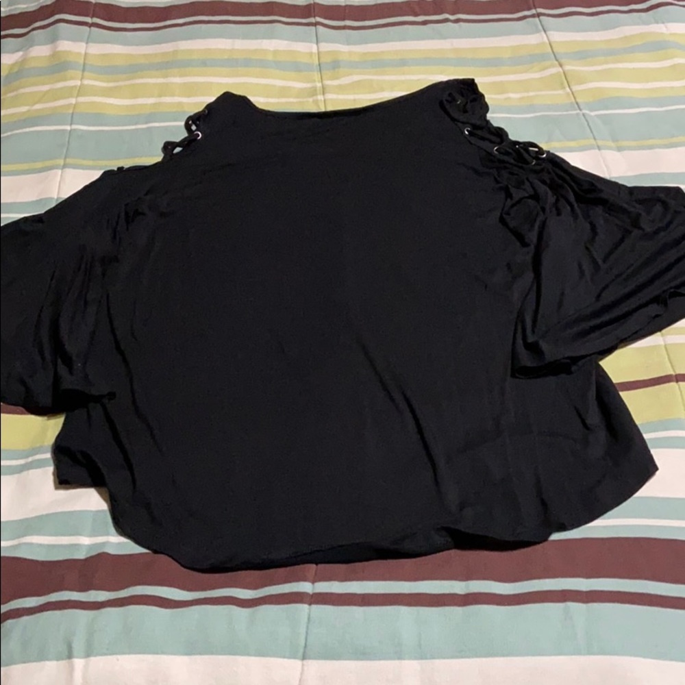 Black Pullover Loose Fitting Top. Euc - image 7